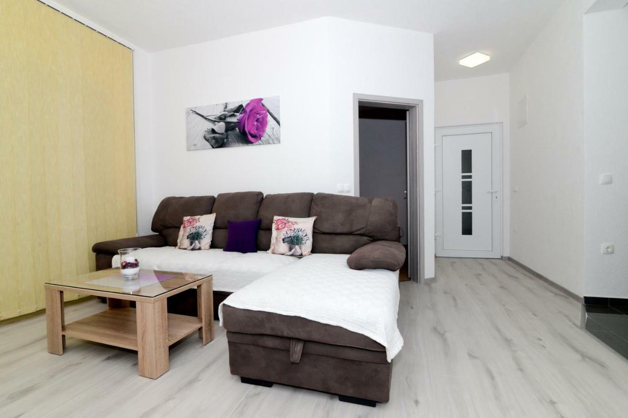 Apartmens Leona ザダル エクステリア 写真